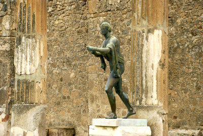  One of the many statues found in the ruins