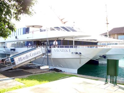 Dinner Cruise Boat.jpg