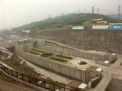 Dam construction 3.jpg