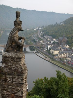 RIVER MOSELLE BERNKASTEL