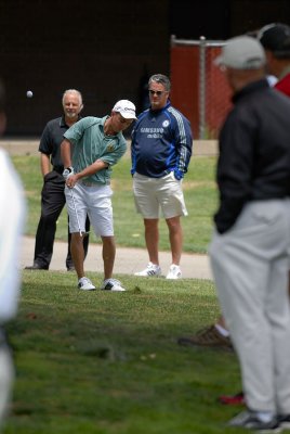 Domingo Jojola birdie pitch to tie on 18th