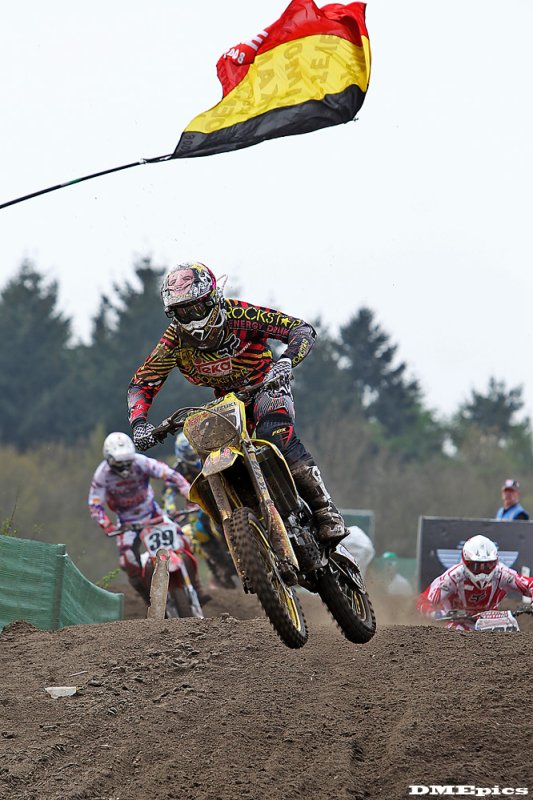 mx1-0278.jpg