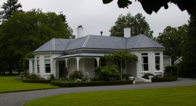 LORNA AND ALAIN'S B & B