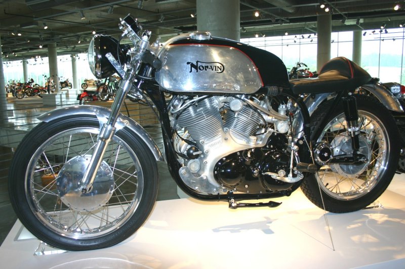 NOR-VIN: Norton + Vincent racer