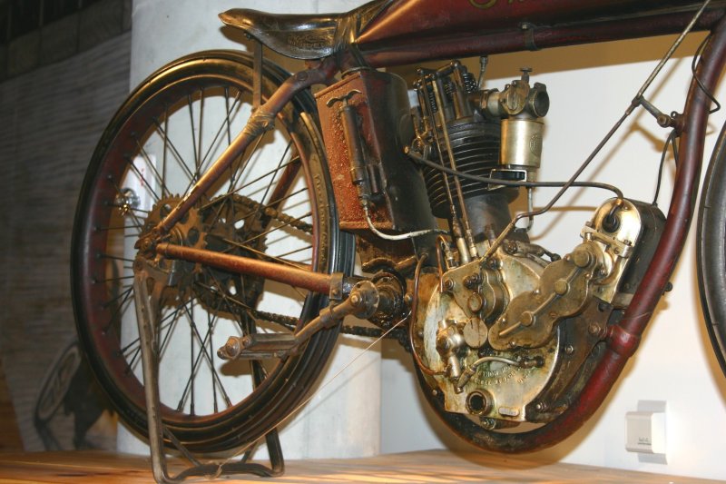 1912 Indian 4-valve board track racer
