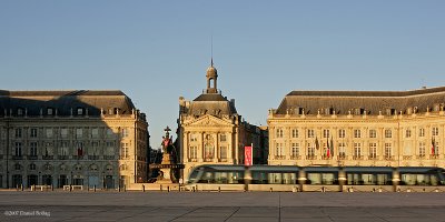 Bourse_Tram_Pano666