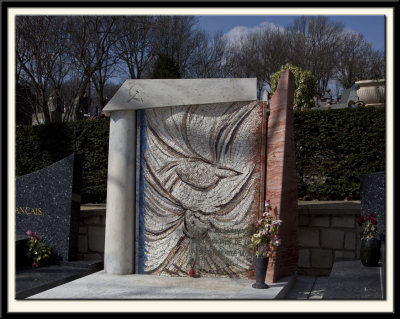 Le Pcf en Hommage aux Immigres de la Resistance F.T.P M.O.I