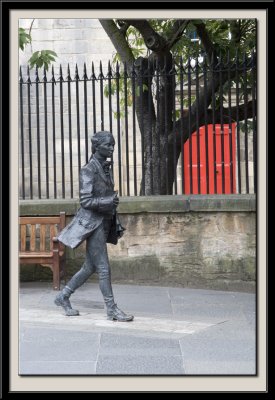 Statue of Robert Fergusson (1750-1774)