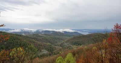 Lake Jocassee