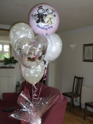 Rowton Hall wedding Balloons and Pink Champagne 3.JPG