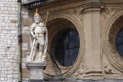 Statue, Krakow Castle