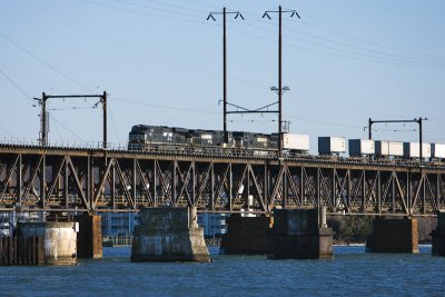 NS 24M Crossing the Susquehanna River Bridge in Havre D' Grace, MD