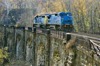 CSXT Q226-21 Light Power on the Thomas Viaduct