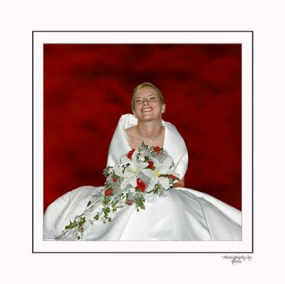 Bride Framed Smoky Red