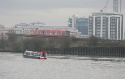 Docklands Light Railway in background