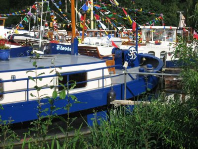 In The Barge Pool