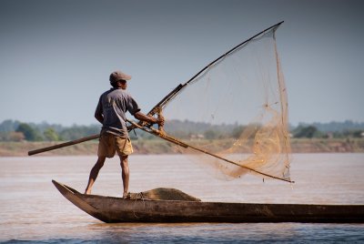 Fisherman  :: Mekong tributary