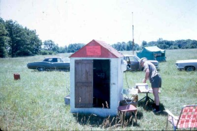 35 Del VE3AYS's FD Outhouse