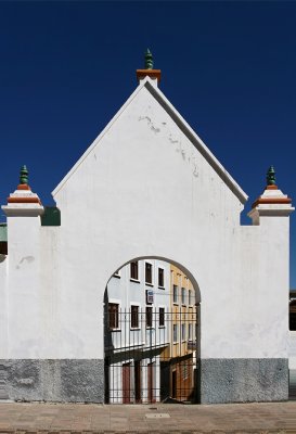 Cathedral gate