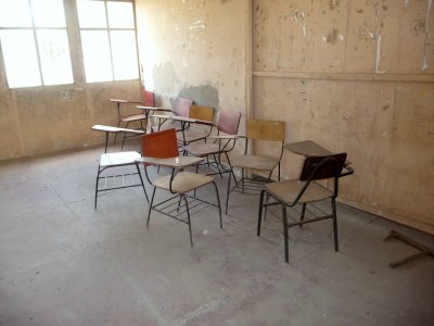 EIN WEITERES KLASSENZIMMER; DAS NEUE KINDERHEIM VOR DEM AUSBAU  P1030594.JPG