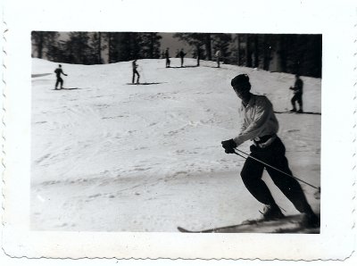 Dad Skiing II.jpg