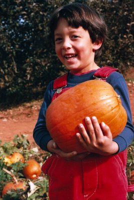1990-10-00 Pumpkin Patch 2.jpg