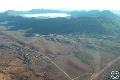 DSC_9833 Wilpena Pound and Rawnsley resort and airstrip.jpg