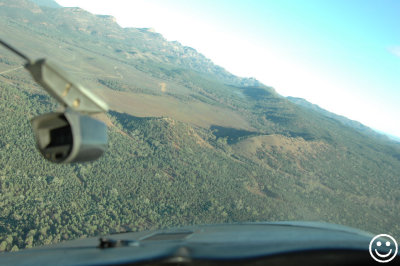 DSC_9984 Approaching Wilpena airstrip.jpg
