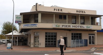 DSC_0335 Pier Hotel Port Lincoln South Australia.jpg