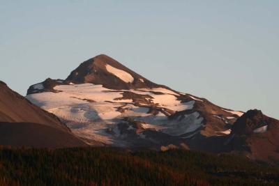 Low evening sun on the Middle Sister. 0382s.JPG