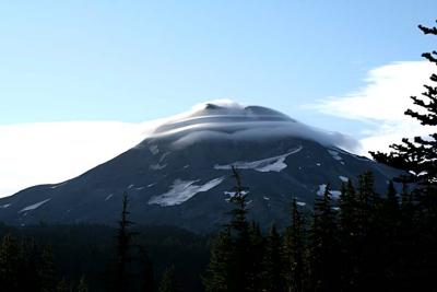 South Sister morning clouds 5233s.JPG