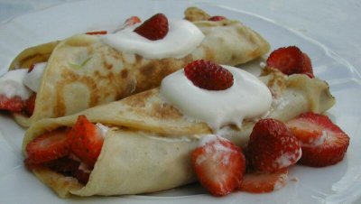 strawberry crepes.jpg