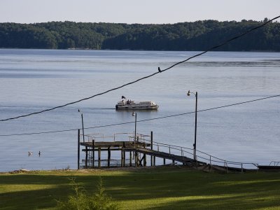 pontoonsmallIMG_1148.jpg