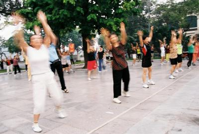 Hanoi - traditional morning exercises