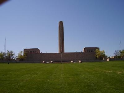 Back toward the WWI memorial