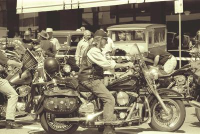 A WELL KEPT HARLEY-DAVIDSON HERITAGE SOFTAIL CLASSIC