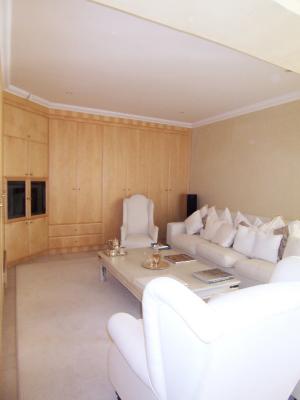 Sitting Area 2.jpg