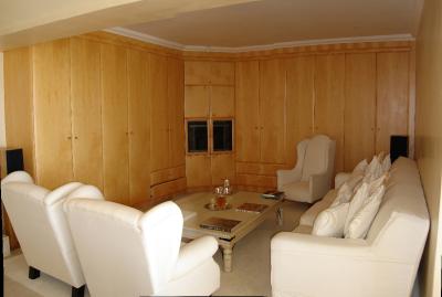Sitting Area 3.jpg