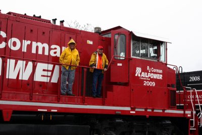 Joe Holbrook and Joe Scales on the Genset Helper