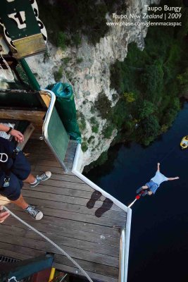 Bungy jump