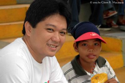 Volunteer with partner kid