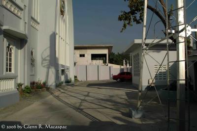 Rear parking area