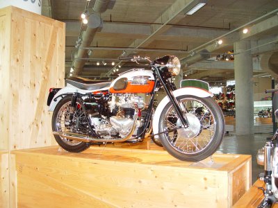 THIS '59 BONNEVILLE WAS JUST LIKE NEW, WHAT A BEAUTIFUL BIKE INDEED.