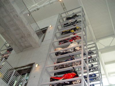 ANOTHER TYPE OF SIX FLOOR DISPLAY OF BIKES