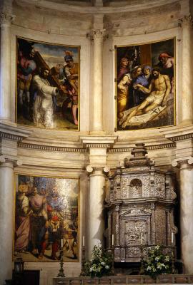 Paintings above the altar  2050