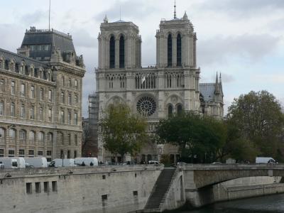 Ile de la Cite and Notre Dame de Paris