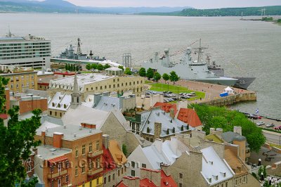 HDMS Absalon du Danemark Frgate - USS Boone  USA -  Karlsruhe F 212  Allemand and Place Royale