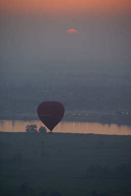 balloonrise1.jpg