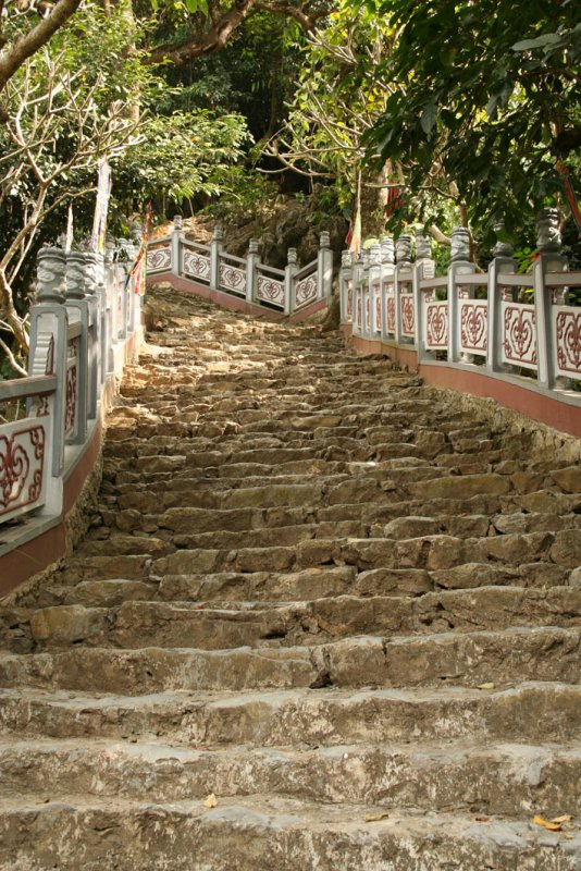 Perfume Pagoda