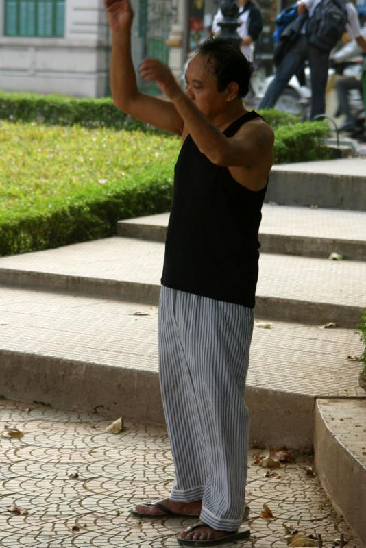 Excercise at Hoan Kiem Lake